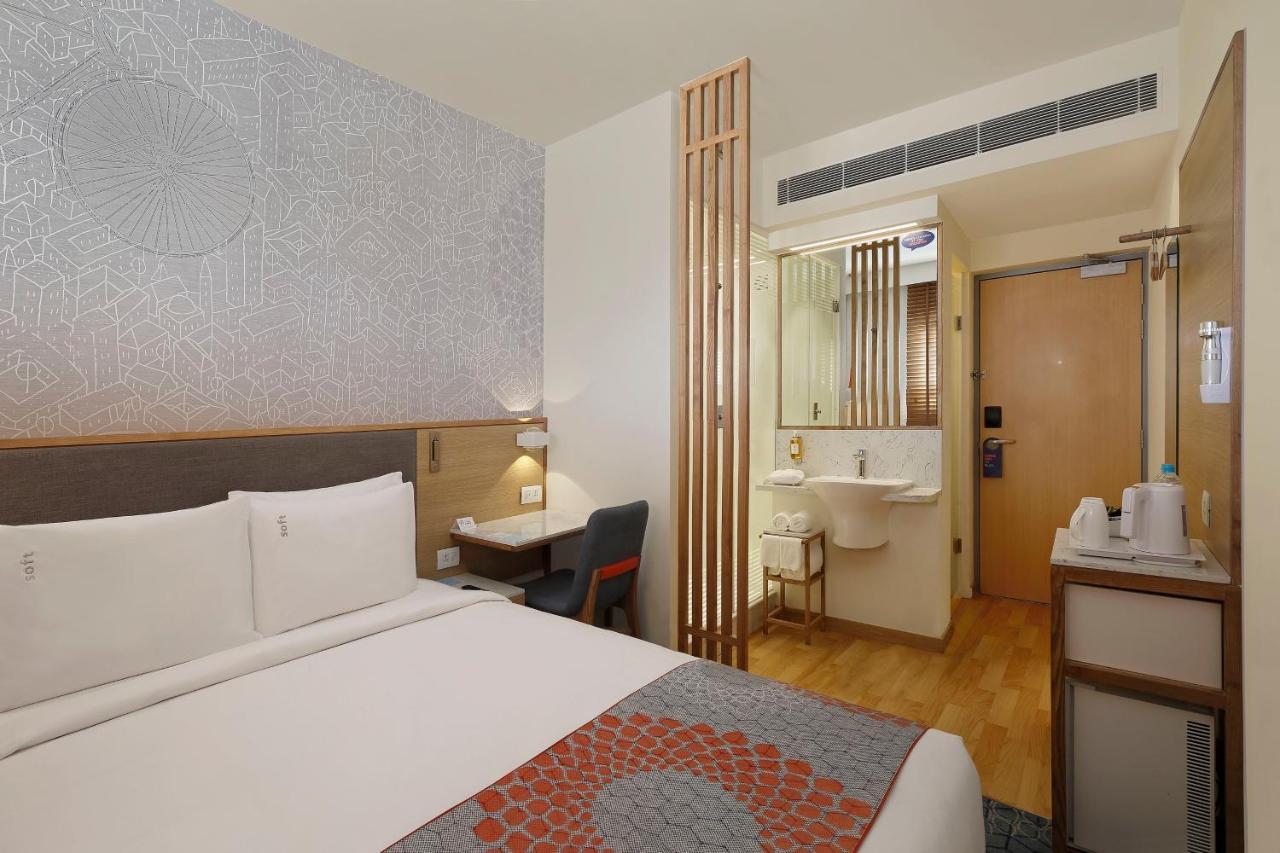 Holiday Inn Express Ahmedabad Prahlad Nagar By Ihg Esterno foto